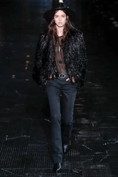 Look 59